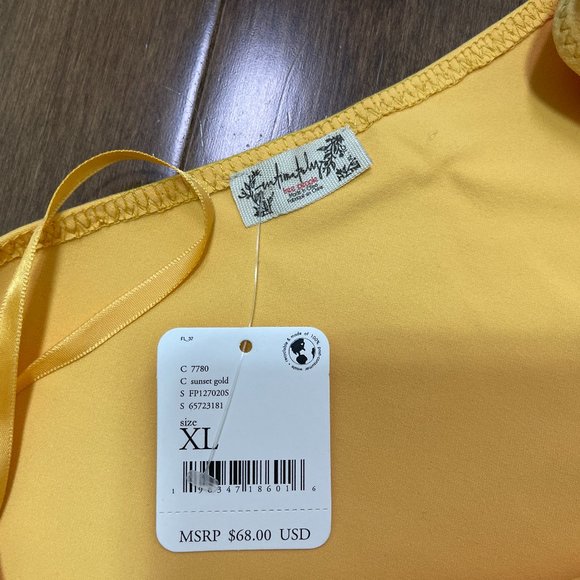 NWT Free People Somethin' Bout You One Shoulder Short Puff Sleeve Bodysuit sz XL - Picture 9 of 12